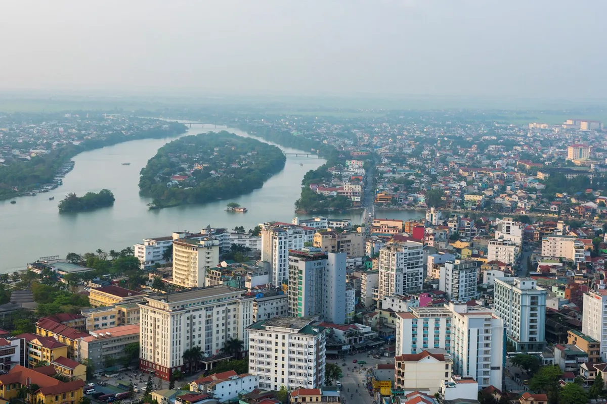 Hue Travel Guide: Citadel, Tombs and the Best Food — Vietnam travel article